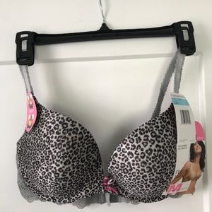 BEAUTIFUL Smooth Front - Lacy Back Bra - Black and Grey - 38C Animal Print!